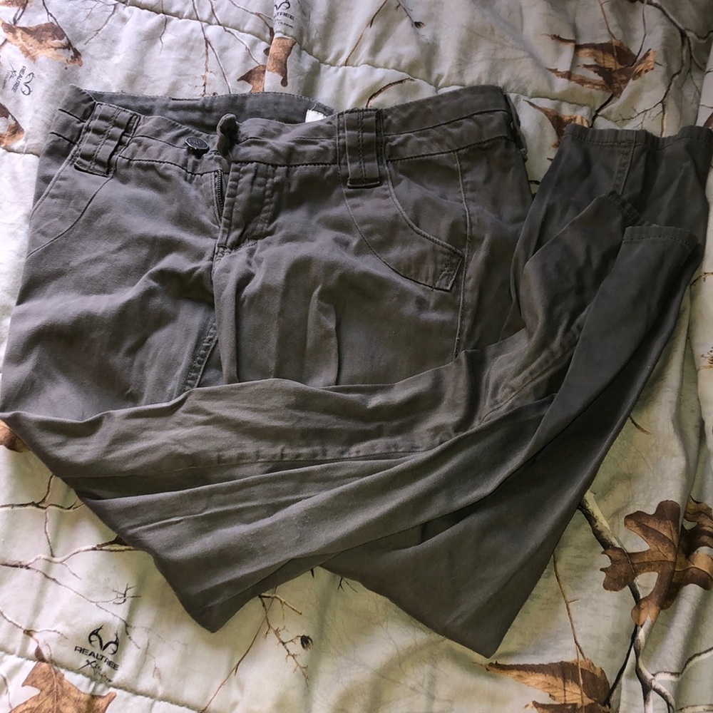 bke casuals gray skinny